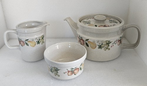 Wedgwood teapot milk - wedgwood, teapot,