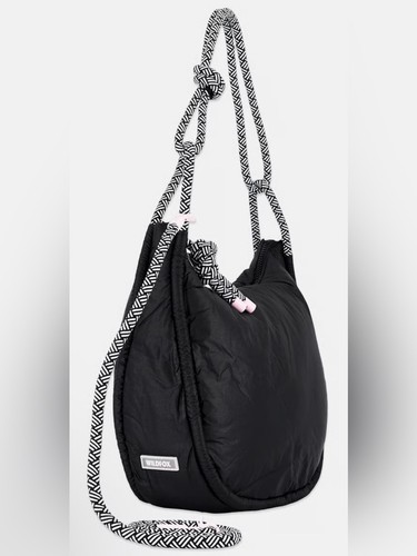 Wildfox black puffer - black, shoulder