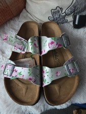 Petulant Ladies Sandals Licenced By Birkenstock  Size 7.5