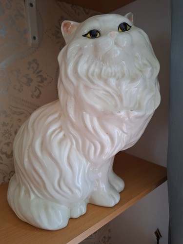 Vintage mcm ceramic white - mcm,