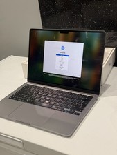 Apple MacBook Air 13-inch M2