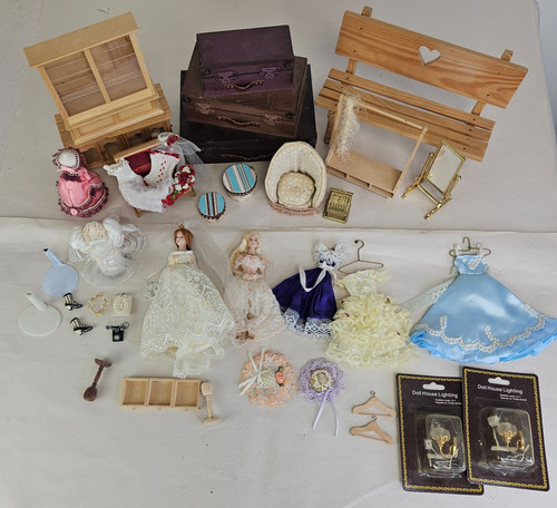 Doll house mixed furniture and - mixed,