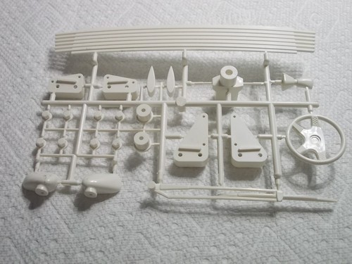 106 plastic parts only - parts, (#1)