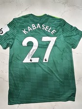 SIGNED Christian Kabasele