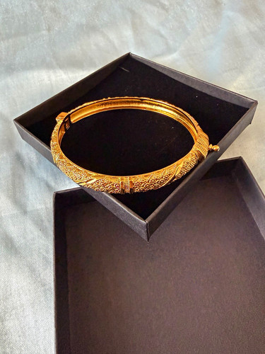 Gold tone bangle - gold,