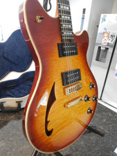 EVH SA-126 Special Semi-Hollow