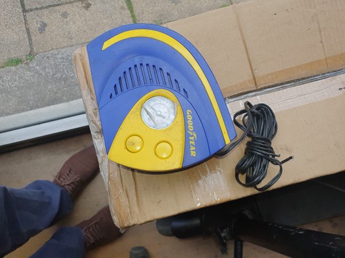 Goodyear car tyre inflator - tyre, air