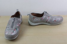 PAVERS Casual Zip Up Arch