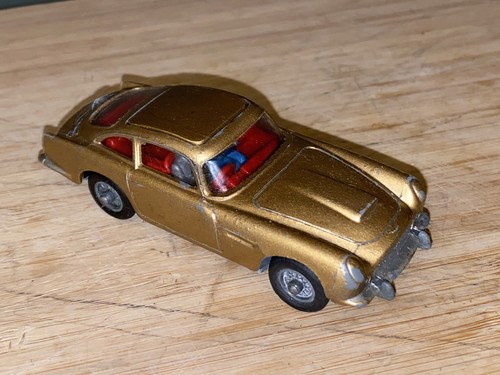 Corgi 261 007 james - corgi, bond