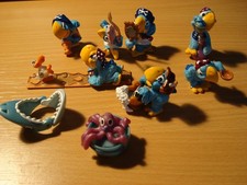 8 KINDER SURPRISE Toys -