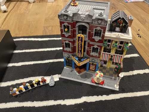 Lego modular buildings - lego,