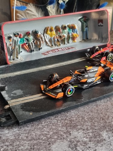 Scalextric props buildings - props,