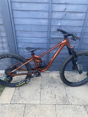 Giant mountain bike - mountain, junior
