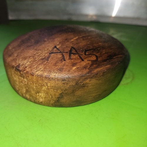 Wooden hat block millinery - ,