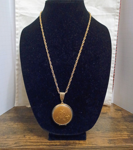 Gold toned antique - gold,