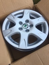 GENUINE NEW.  Skoda Fabia    alloy wheel  6Y0 601 025 N