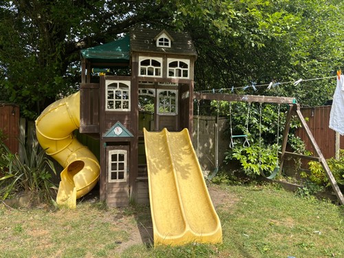 Coscto play centre with swing - play,