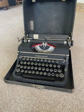 Vintage Underwood Portable Typewriter with Case – Untested, Buy As Seen