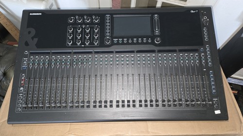 Allen and heath qu7 - and,