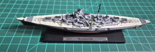Vintage model bismarck - vintage,