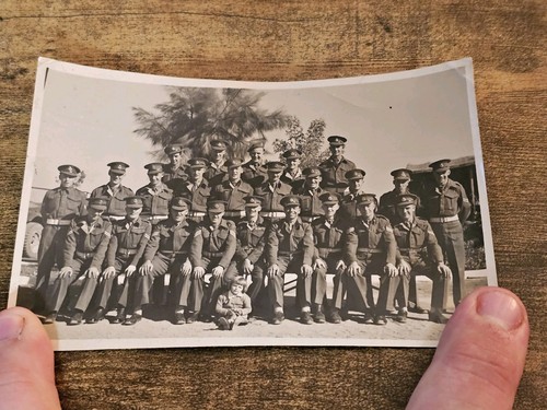 Ww2 soldiers group photograph - soldiers,