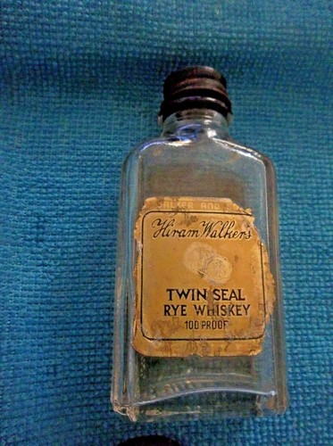 Vintage hiram walker rye - hiram,