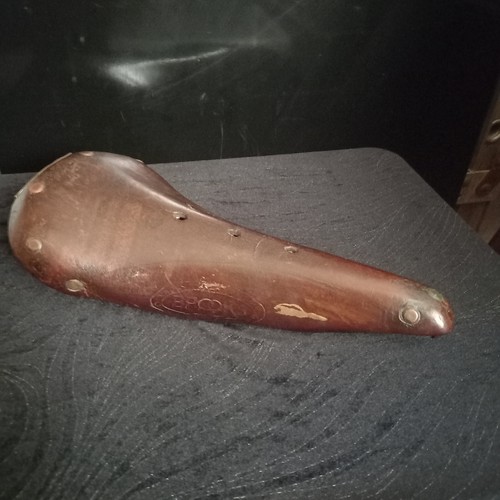 Vintage 1910 onwards - vintage, brooks