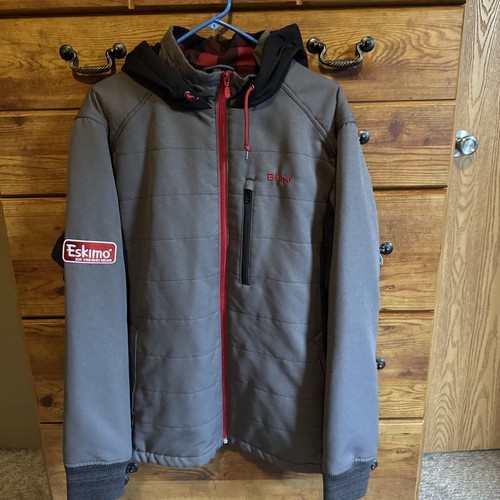 Eskimo flag chaser men - chaser, men's