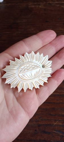 Antique mother pearl hand - of,