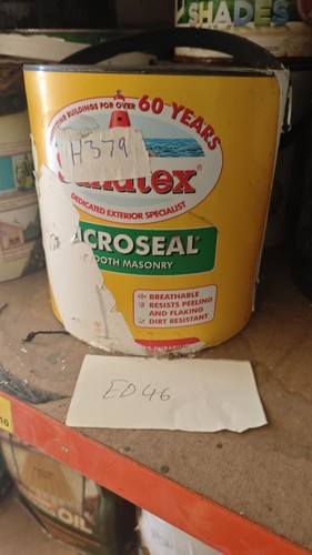 Sandtex smooth masonry paint - smooth,