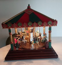 Mr. Christmas Gold Label SQUARE-O-SEL 2003 Carousel Music Box