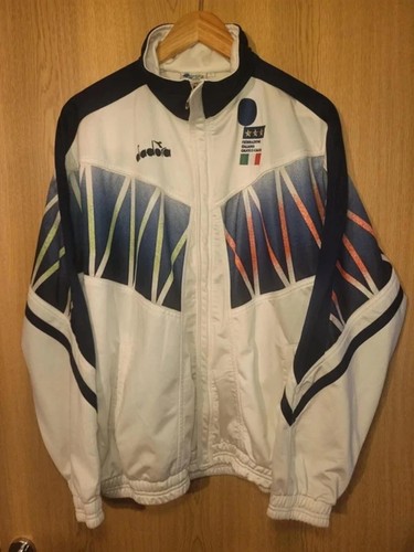 Vintage italy 1994 diadora - italy,