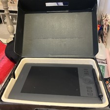 wacom intuos 5 pro | Small | PTH 451