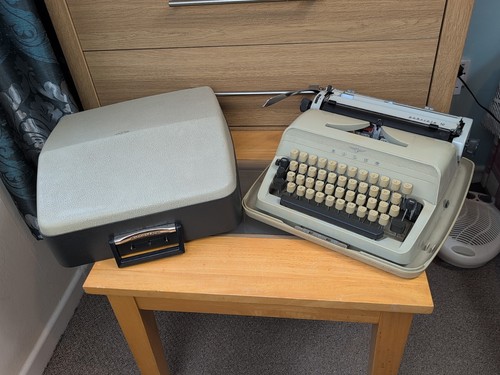 Adler gabriele typewriter - gabriele, &