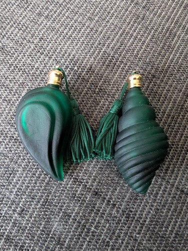 Vintage green perfume - x,