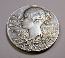 1837-1897 Queen Victoria Diamond Jubilee Sterling Silver Weight 9.76g  ..