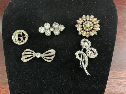 Mixed lot brooches - mixed, 5
