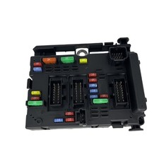 Fuse Box for Engine Compartment Fit For 206 307 406 For 807 OEM 6500Y1