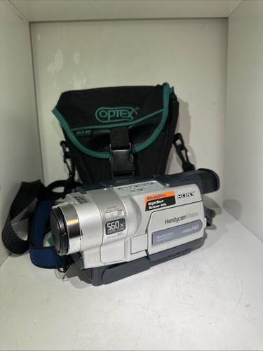 Sony ntsc hi8 camcorder - ntsc, 2.5"