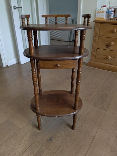 Tier vintage wooden - vintage,