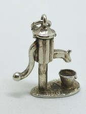 VINTAGE, SILVER CHARM /