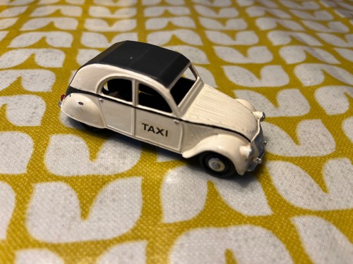 French dinky toys citroen - dinky, 2cv