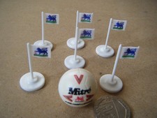 Subbuteo "6 CORNER FLAGS &