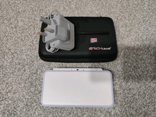 New Nintendo 2DS XL Mint