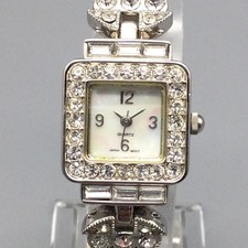 Vintage Avon Womens Watch 22mm