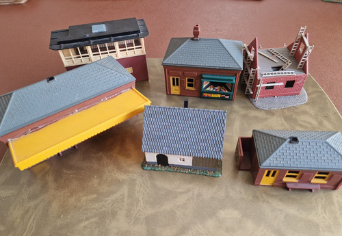 Gauge model train buildings - model,