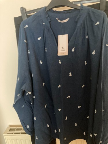 Sainsbury top size 22 - size,