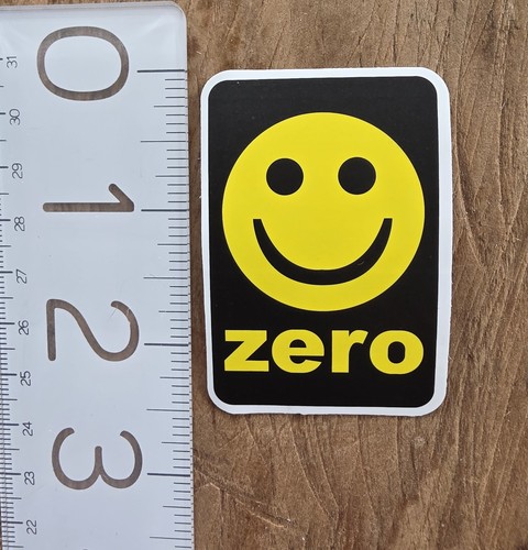 Zero skateboards decal skull - zero,