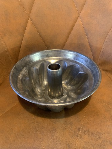 Vintage aluminium bundt cake - aluminium,