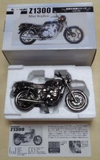 Kawasaki Z1300 Die Cast Model Red Baron Mini Replica Vol.24